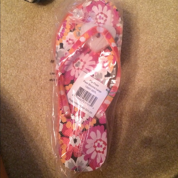 Vera Bradley sandals