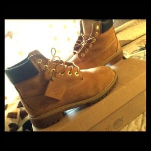 timberlands size 3 women or kids
