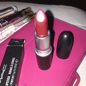 Mac matte lipstick