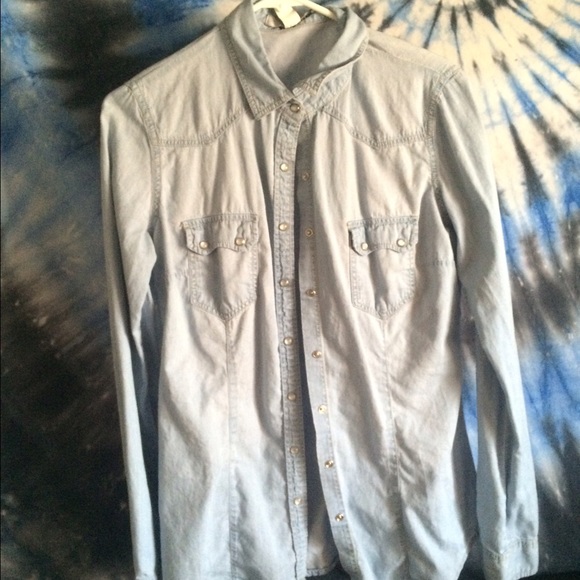 Forever 21 light denim button up