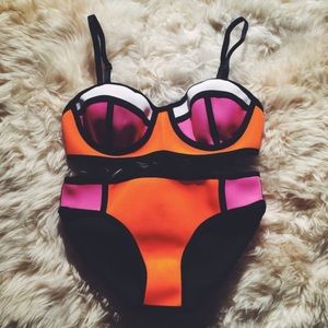 Dupe triangl bathing suit