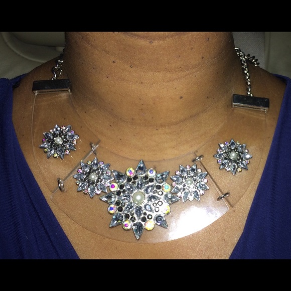 💥🅲🅻🅴🅰🆁 🅳🅴🅲🅾🆁🅰🆃🅴🅳 🅽🅴🅲🅺🅻🅰🅲🅴💥