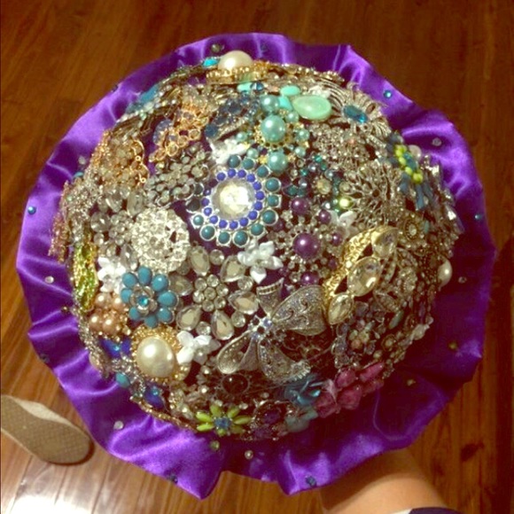 Custom Brooch Bouquet