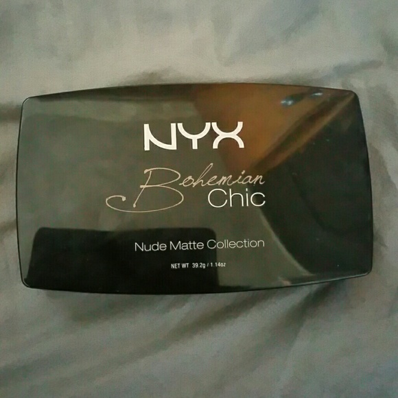 **RESERVED** Nyx bohemian chic palette