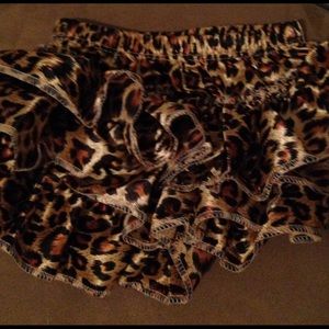 Leopard print ruffle bottoms infant toddler size