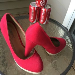 Canvas Pumps