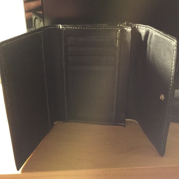 Black and grey coach wallet. - Picture 3 of 4