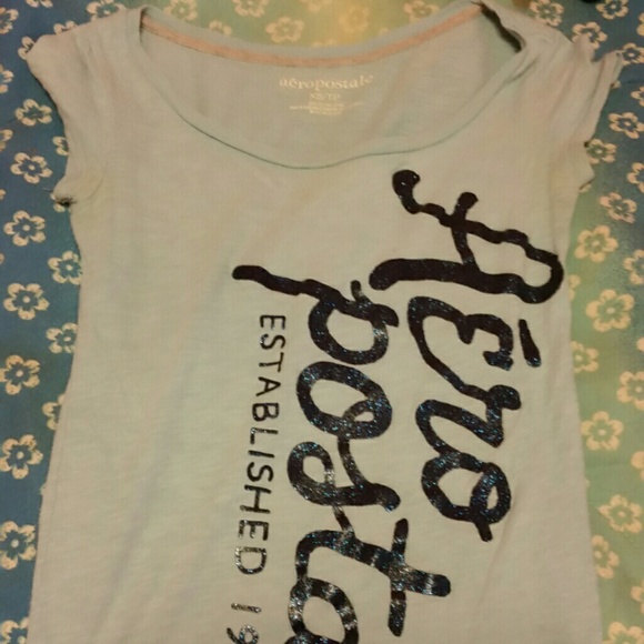 Blue aeropostle tshirt.