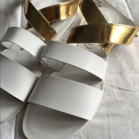 Love these shoes! - Picture 2 of 3