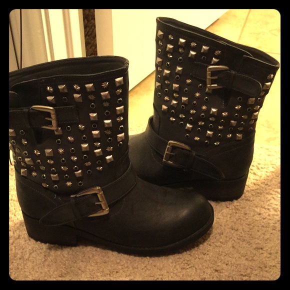 Boots!