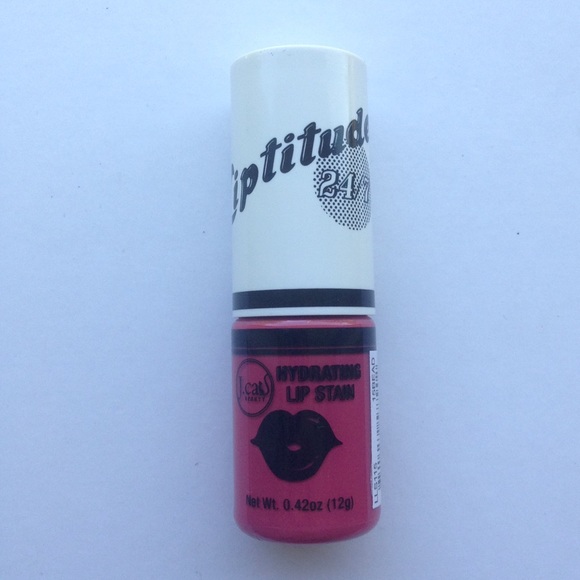 Lip stain
