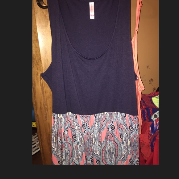 Sundress - Picture 2 of 3