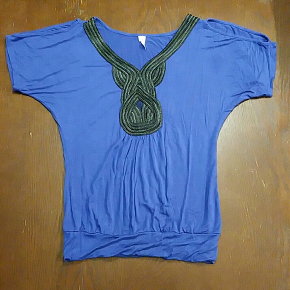 Studio Y Shirt, Size Small,