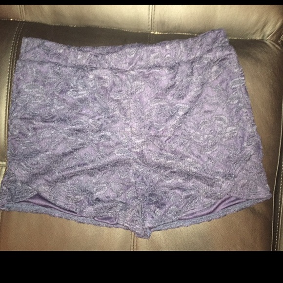 Navy blue lace shorts - Picture 1 of 2