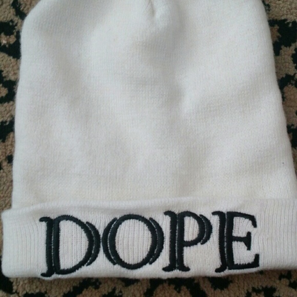 "Dope" beanie - Picture 1 of 2