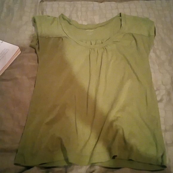 Green shirt-loose fitting