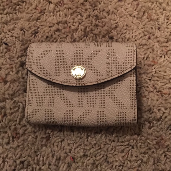 Michael Kors coin wallet!