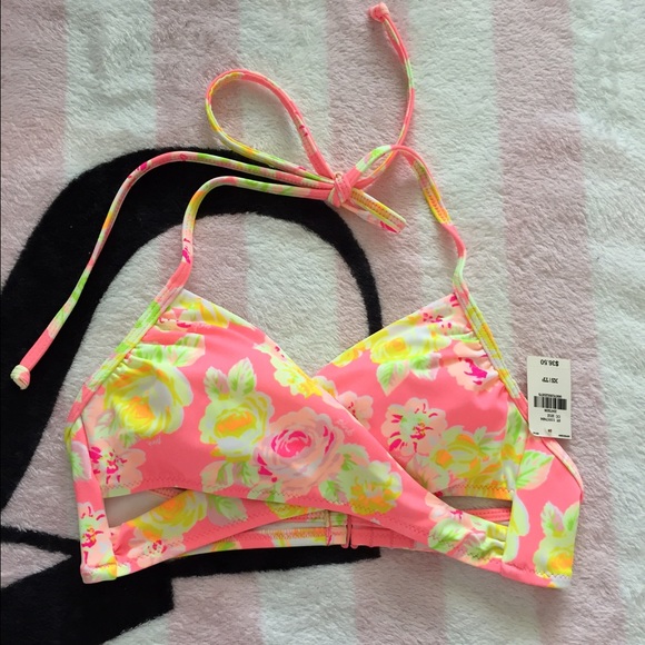 PINK Victoria's Secret Other - NWT VS ink bikini top