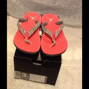 Girls Jordan thong sandals