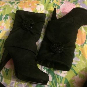 Cute calf high BOOTS!