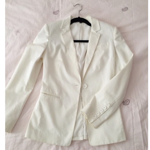 Clean Cut Blazer