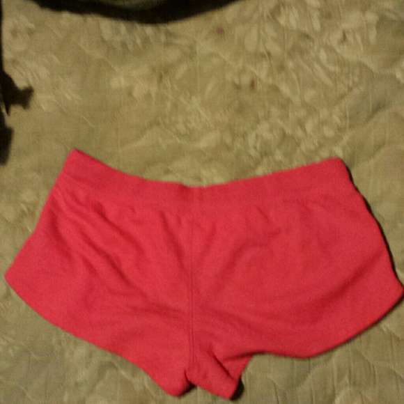 Pink shorts - Picture 2 of 2