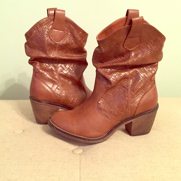 XAPPEAL Tucker Ankle Cowboy Boots