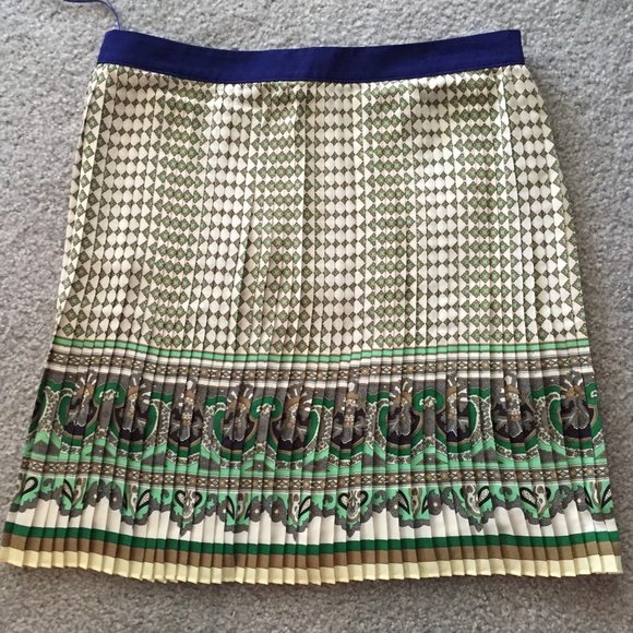 Zara Italian Print Pleated Skirt