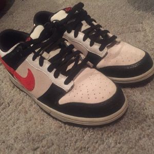 NIKE SB LOW DUNKS (limited)