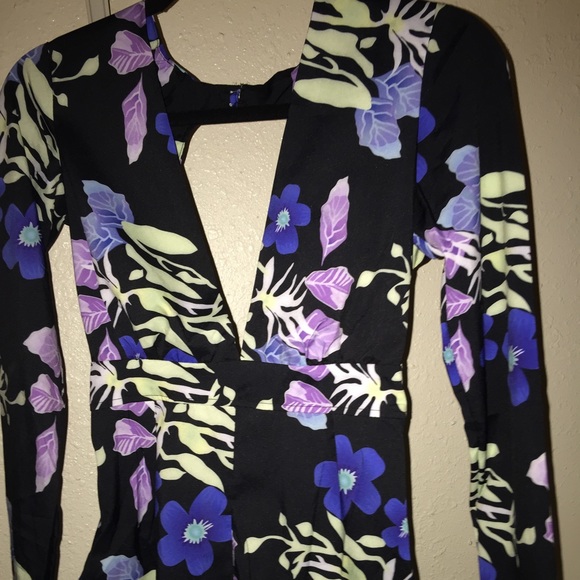 Small Romper - Picture 2 of 3