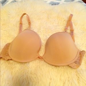 B.tempted 32DD