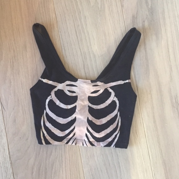 Urban outfitters crop top