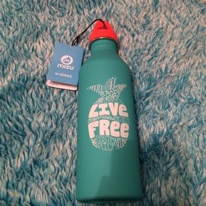 PURA VIDA LIVE FREE WATER BOTTLE