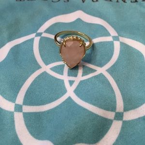 Kendra Scott "daisy" ring