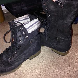 zip up fold down black combat boots