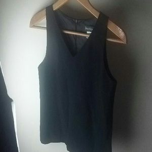 HARVE BENARD By sz. 6 .Formal Sleeveless Top.