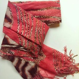 Unique Pattern Scarf *New*
