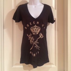 Fitted v neck tshirt. Truly madly deeply brand.