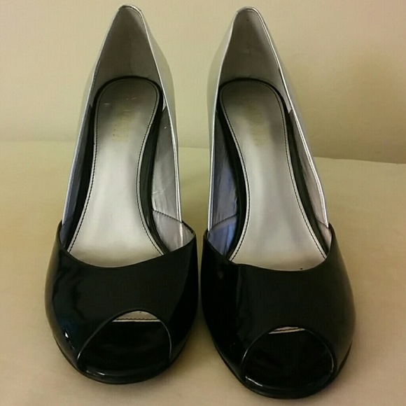 ❎SOLD❎Ralph Lauren Peep Toe Pumps - Picture 2 of 4