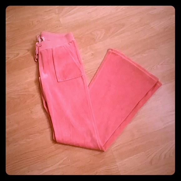*SOLD LOCAL*Juicy Couture Velour Pants
