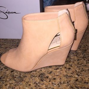 Jessica Simpson Natural Color wedge peep toe