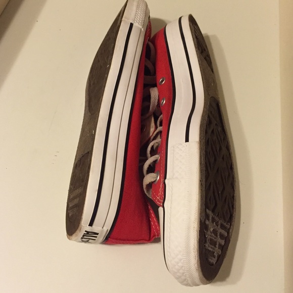 Brand new red converse - Picture 4 of 4