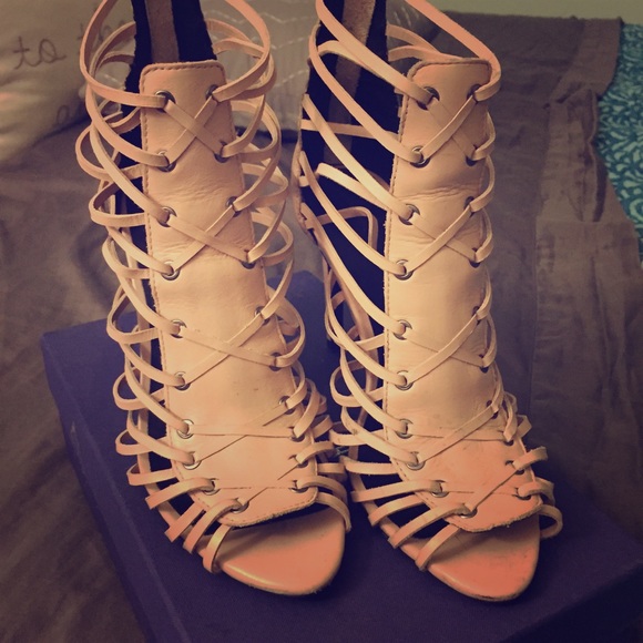 Zara Shoes - Nude caged sandals
