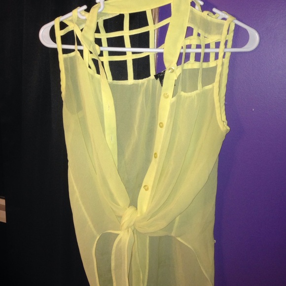 Yellow Rue21 Checkered Top - Picture 1 of 3