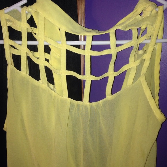 Yellow Rue21 Checkered Top - Picture 3 of 3