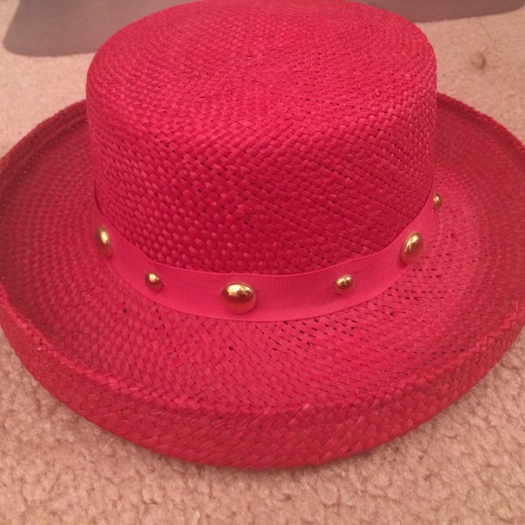 Beach hat - Picture 2 of 3