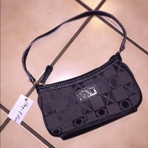 NEW XOXO MINI HAND BAG