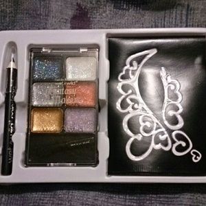 Brand new make up never been used