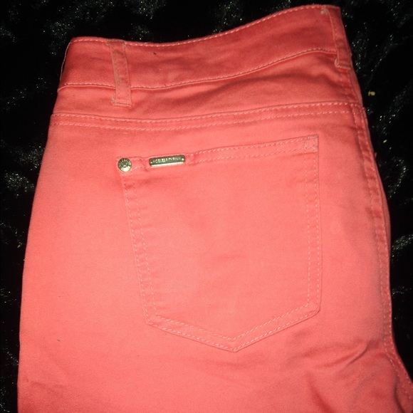 Coral skinny jeans by #celeberitypink