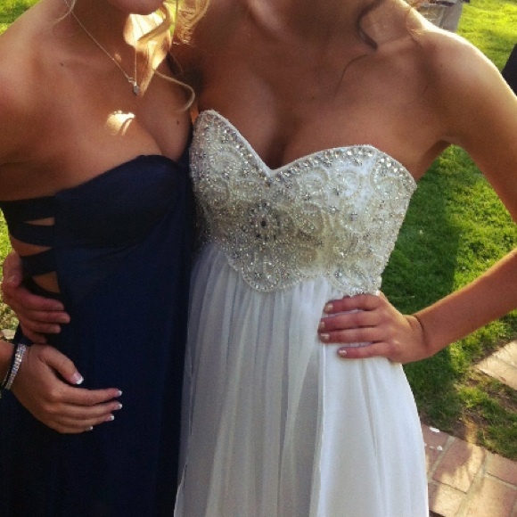 Gorgeous Sherry Hill Inspired Dress!! - Picture 1 of 3